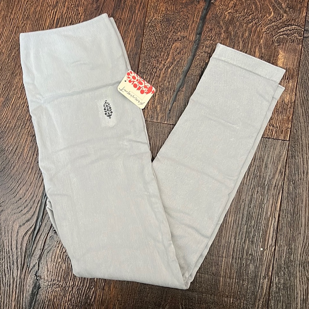 47. Free People Movement Rich Soul Ribbed Leggings in Arctic Mist M/L - Picture 3 of 7